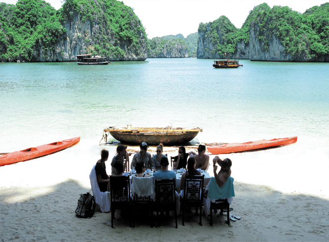 bbq-paloma cruise halong bay